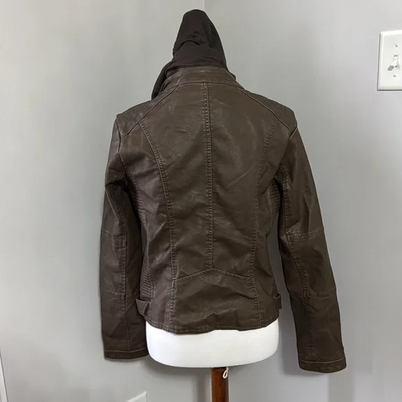 New Lock and Love Faux Leather Jacket Women Motorcycle Coat with Removable Hood - Picture 6 of 10